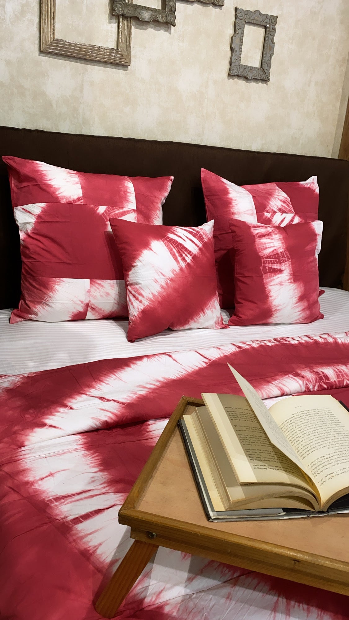 Crimson Hand dyed comforter (set of 5)