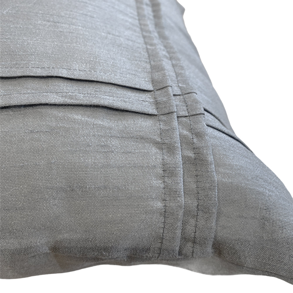 Grey basic plaeted cushion