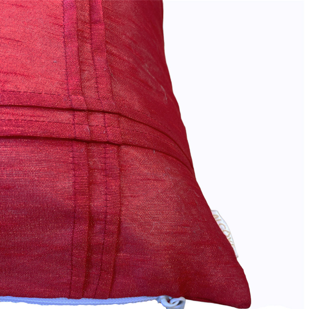 Crimson basic pleated cushion