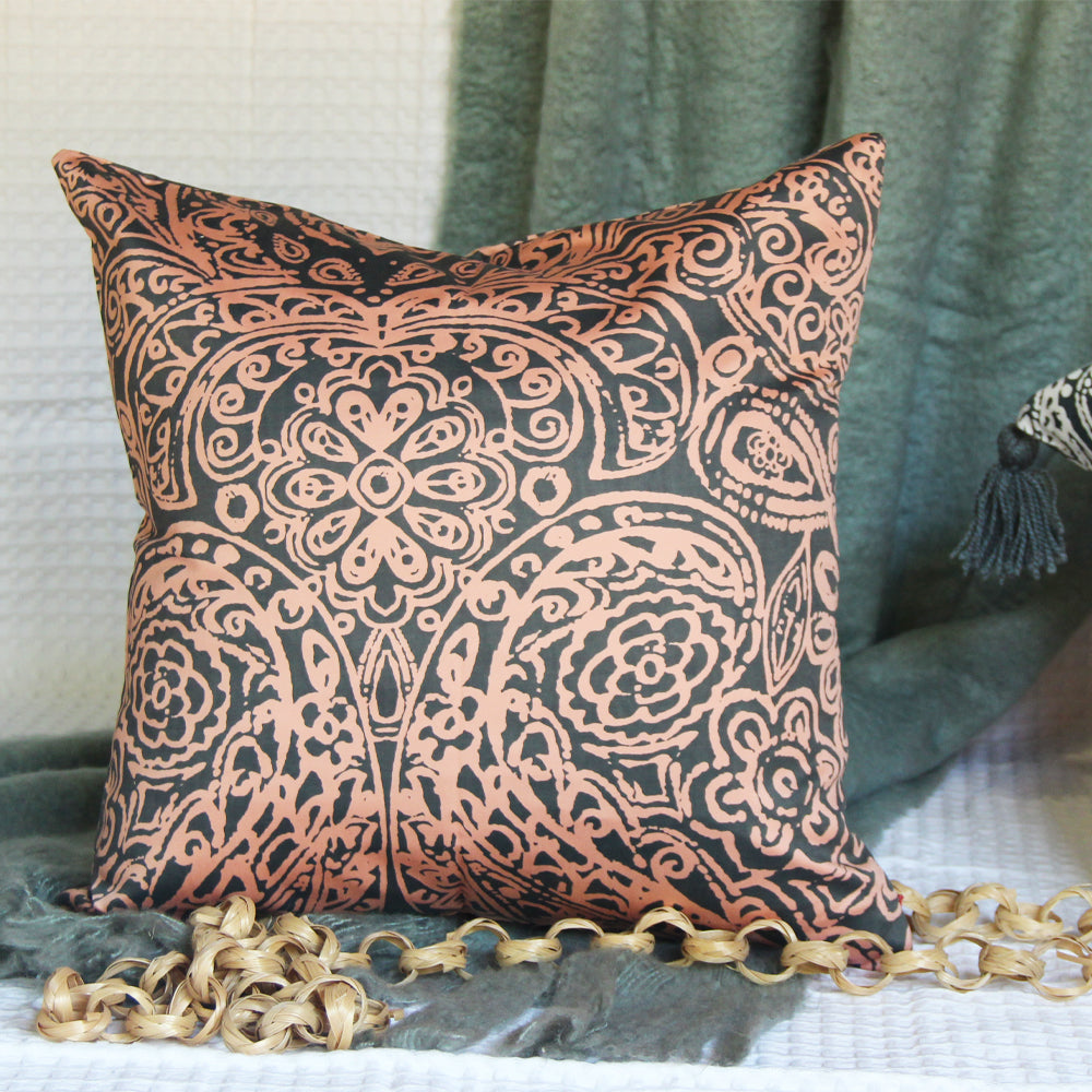 Peach Glaze Cotton Printed Reversible Cushion Cover