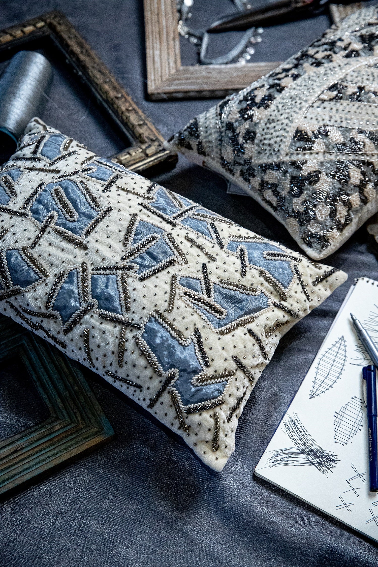 Symbolic Lumbar cushion cover