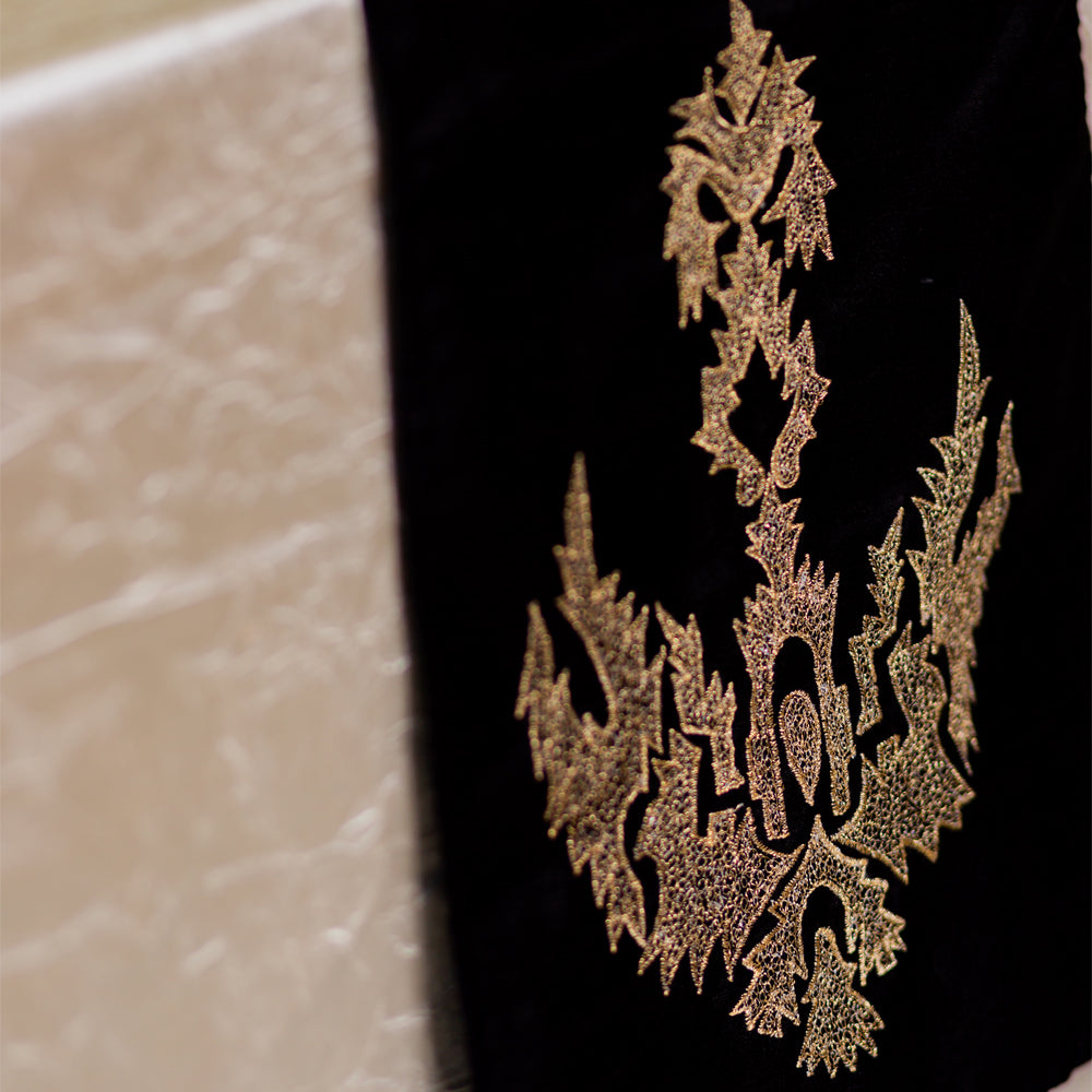 Black Embroidered Table Runner With Mats (Set Of 6)