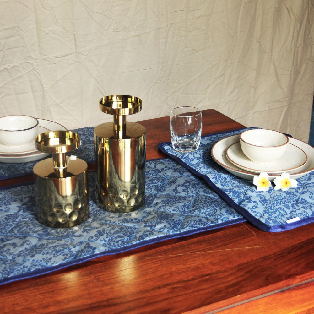 Paisley Blue Quilted Table Linen with mats (set of 6)