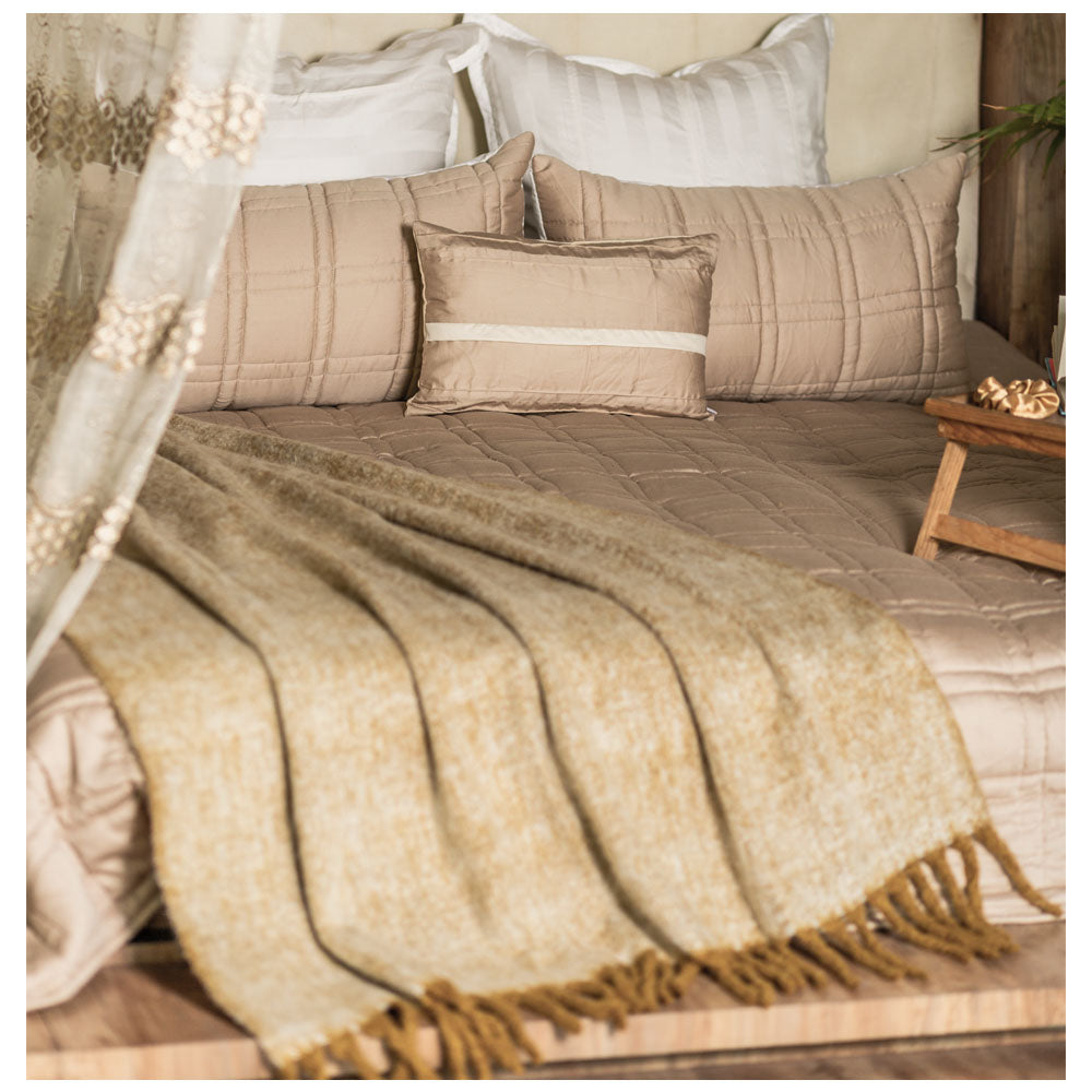 Beige Quilted Bedspread (Set Of 5)