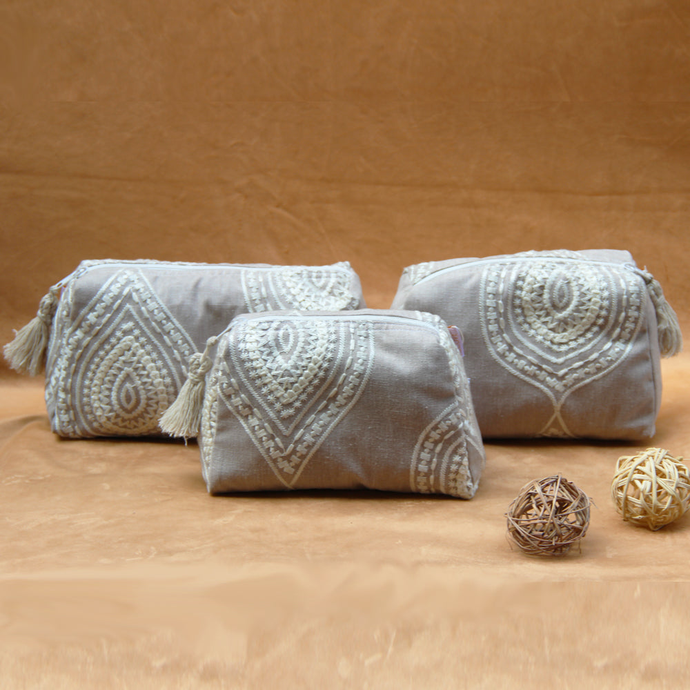 Ivory Tassel Pouch ( Set of 3)