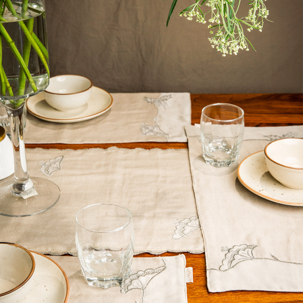 Linen & Organza Embroidered Table Runner with Mats ( Set Of 6 )