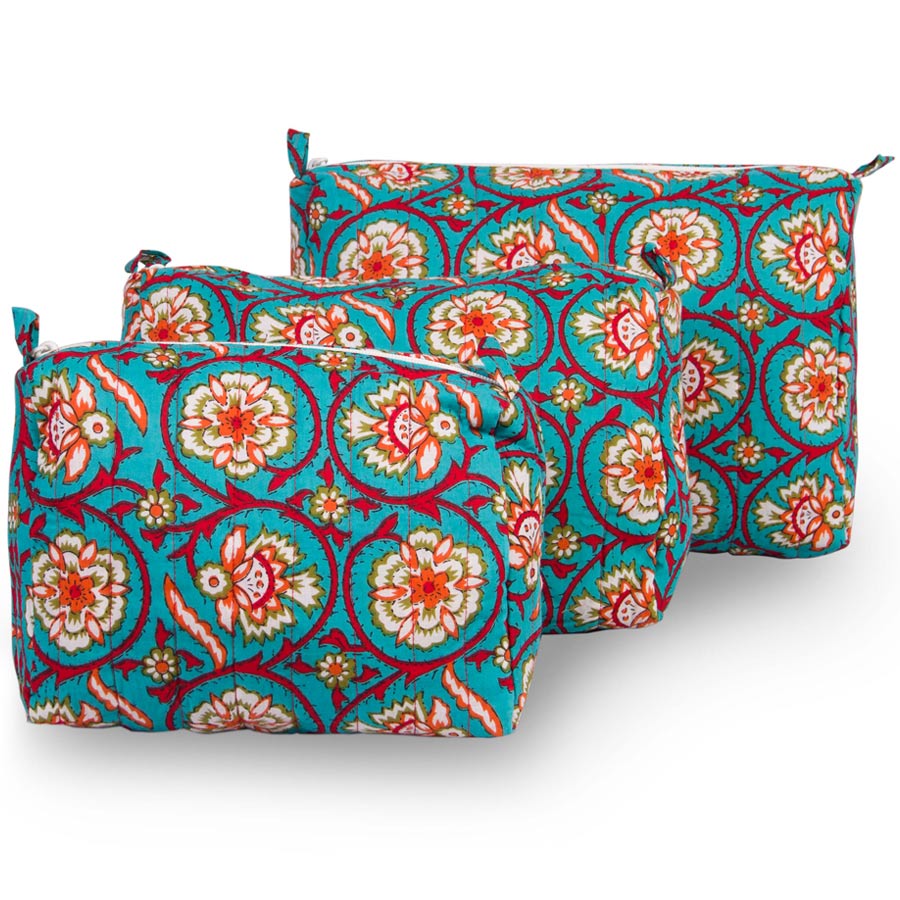 Green quilted travel pouch (set of 3)