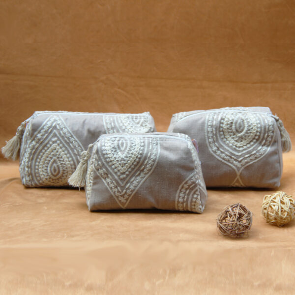 Ivory Tassel Pouch ( Set of 3)